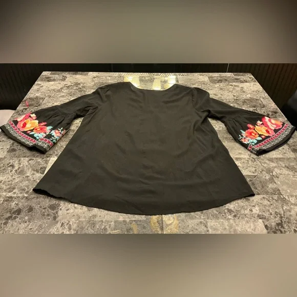 Savanna Jane Vibrant Floral Tunic Bell Sleeve Boho Colorful Embroidery WM SZ S - Picture 12 of 16